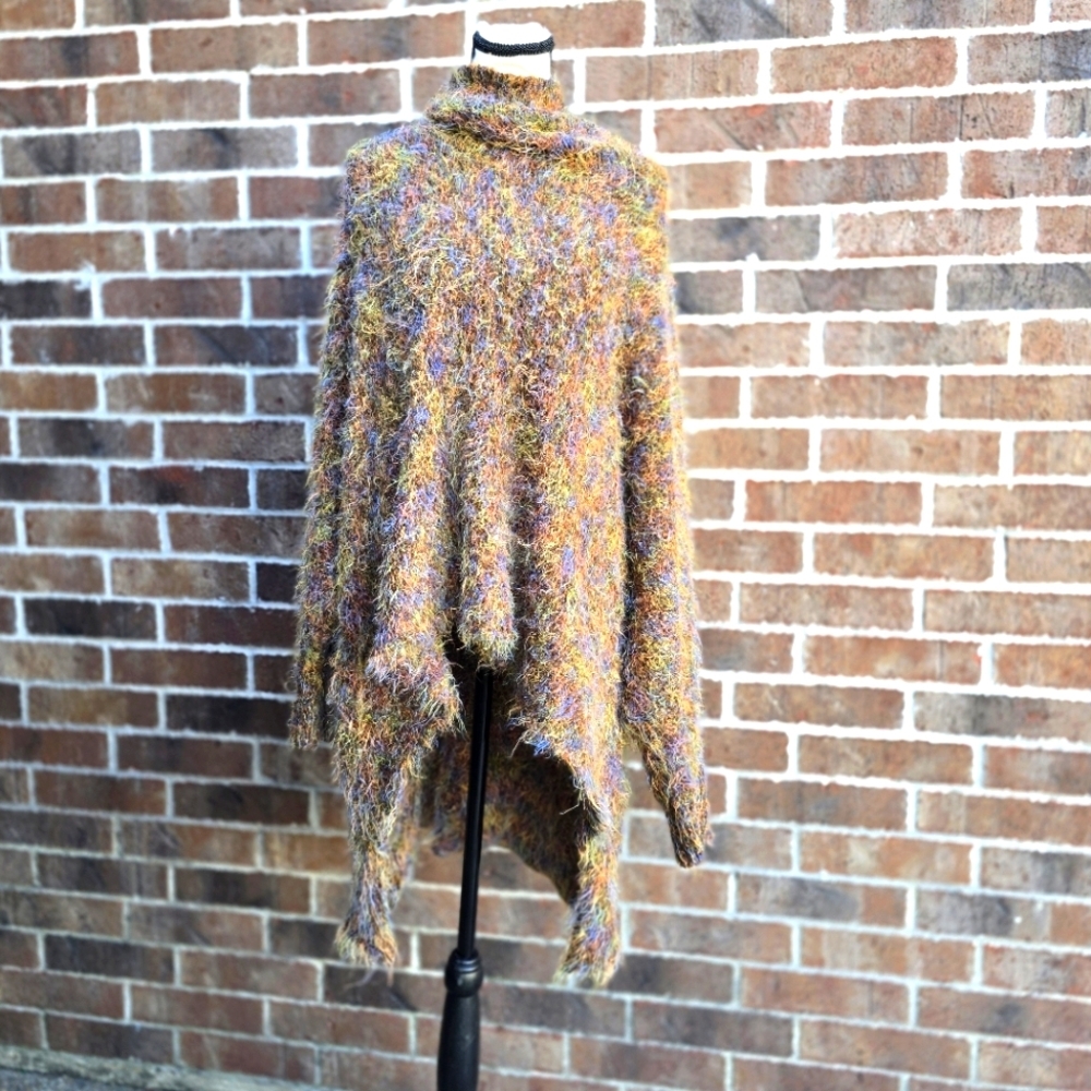 BCBGMaxAzria Textured Multicolor Sweater
